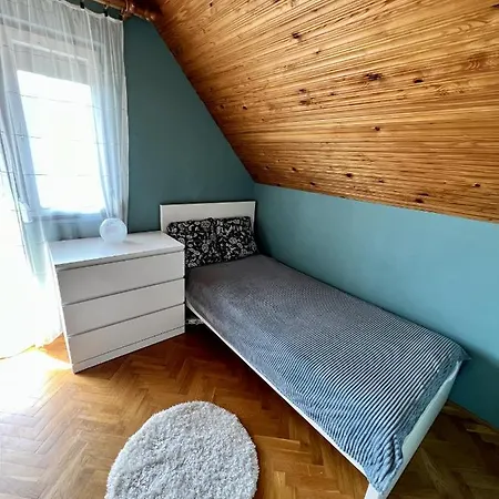 Laura Apartmán